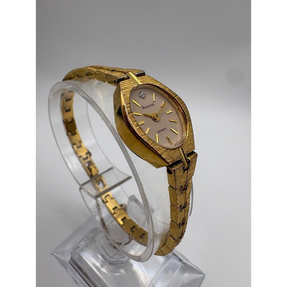 Vintage Accurist Gold Tone Diamond Accent Quartz Oval Ladies Watch LB 507G - Picture 3 of 8